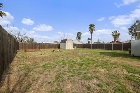 812 E Cameron St, Hanford, CA 93230 photo 29
