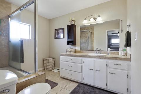 812 E Cameron St, Hanford, CA 93230 photo 22
