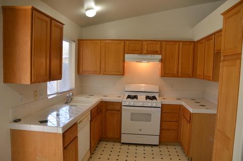 4217 E Paradise Ave, Visalia, CA 93292 photo 6