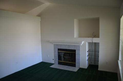 4217 E Paradise Ave, Visalia, CA 93292 photo 2