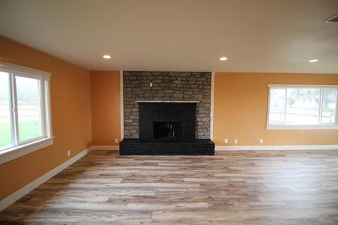 4941 E Mount Whitney Ave, Laton, CA 93242 photo 6