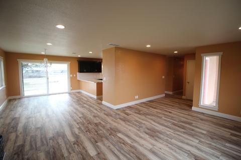 4941 E Mount Whitney Ave, Laton, CA 93242 photo 8