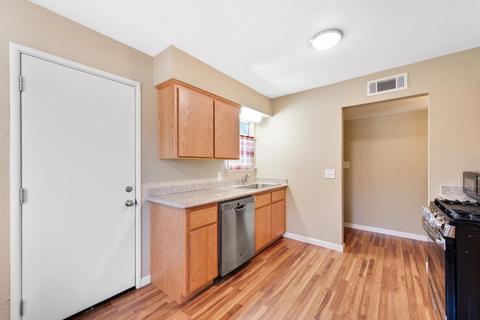 538 Nelson St, Exeter, CA 93221 photo 6