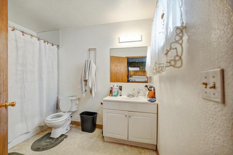 212 S Thompson Rd, Tipton, CA 93272 photo 18