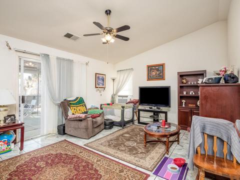 688 Keith St, Lemoore, CA 93245 photo 3