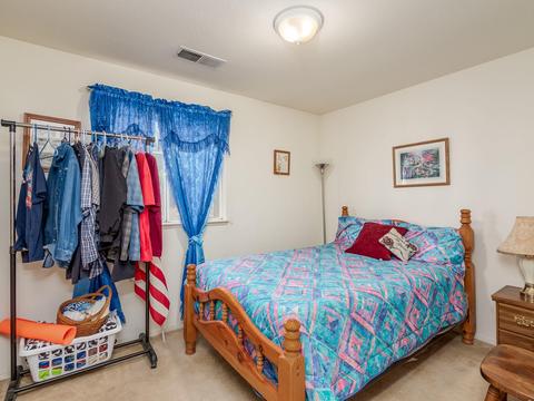 688 Keith St, Lemoore, CA 93245 photo 11
