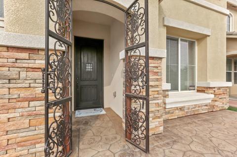 311 Hampton St, Tulare, CA 93274 photo 4