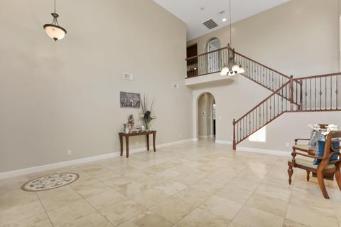 311 Hampton St, Tulare, CA 93274 photo 5