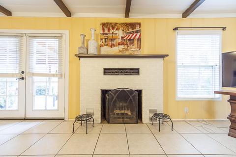 2238 E Westcott Ave, Visalia, CA 93292 photo 27