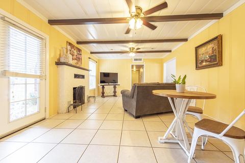 2238 E Westcott Ave, Visalia, CA 93292 photo 23