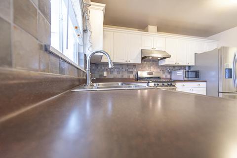 2238 E Westcott Ave, Visalia, CA 93292 photo 18
