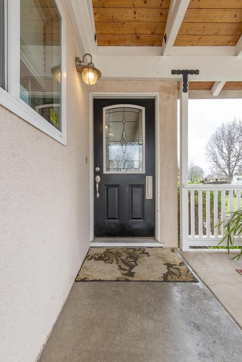 2238 E Westcott Ave, Visalia, CA 93292 photo 8