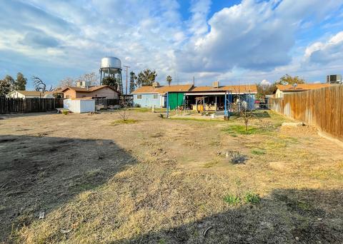 627 E Roosevelt Ave, Visalia, CA 93292 photo 23