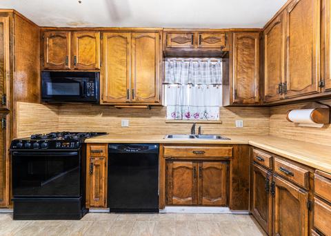 627 E Roosevelt Ave, Visalia, CA 93292 photo 9