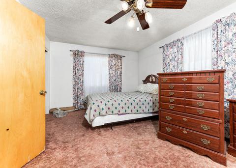 627 E Roosevelt Ave, Visalia, CA 93292 photo 21