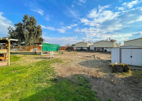 627 E Roosevelt Ave, Visalia, CA 93292 photo 25