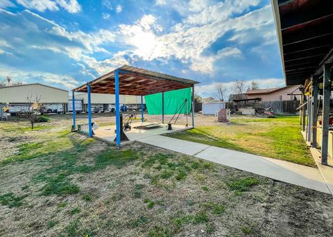 627 E Roosevelt Ave, Visalia, CA 93292 photo 26