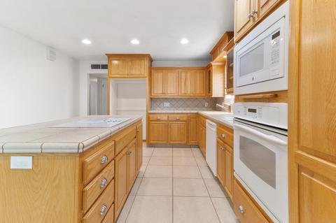 415 E Gail Ave, Tulare, CA 93274 photo 10