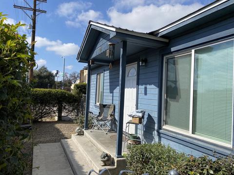 104 E Walnut Ave, Visalia, CA 93277 photo 1
