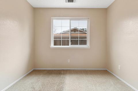 429 E Oakridge Ct, Visalia, CA 93291 photo 20