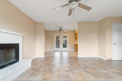 429 E Oakridge Ct, Visalia, CA 93291 photo 10