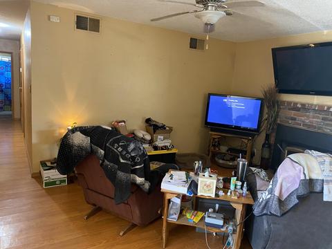 728 E Myrtle Ave, Visalia, CA 93292 photo 2