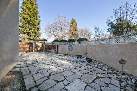 1414 E Castleview Ave, Visalia, CA 93292 photo 30