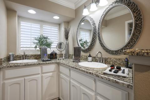 1414 E Castleview Ave, Visalia, CA 93292 photo 13