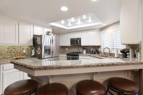 1414 E Castleview Ave, Visalia, CA 93292 photo 16