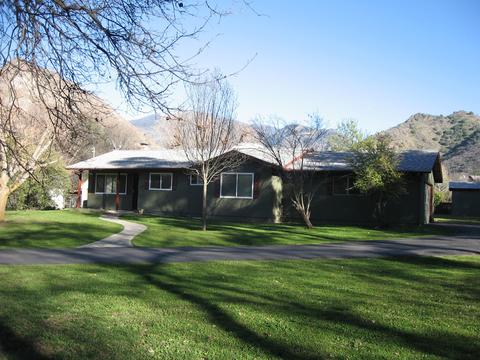 40724 Crystal Dr, Three Rivers, CA 93271 photo 3