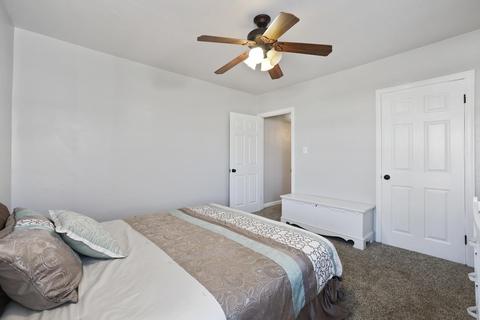 867 E Apricot Ave, Tulare, CA 93274 photo 14
