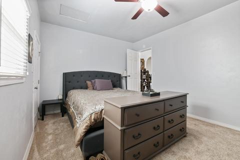 867 E Apricot Ave, Tulare, CA 93274 photo 9