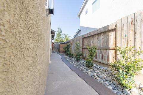 1146 Aster Ct, Dinuba, CA 93618 photo 59