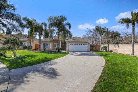 1331 E Parkview Ct, Visalia, CA 93292 photo 2