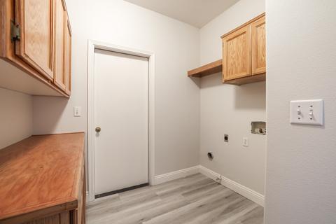 1331 E Parkview Ct, Visalia, CA 93292 photo 20