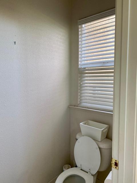 1218 E Mesa Ct, Visalia, CA 93292 photo 15