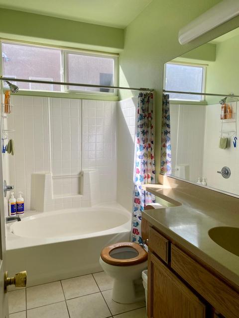 1218 E Mesa Ct, Visalia, CA 93292 photo 24