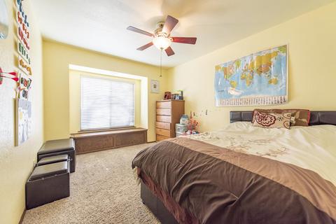 3116 E Grove Ave, Visalia, CA 93292 photo 44