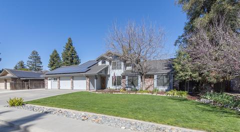 3116 E Grove Ave, Visalia, CA 93292 photo 3