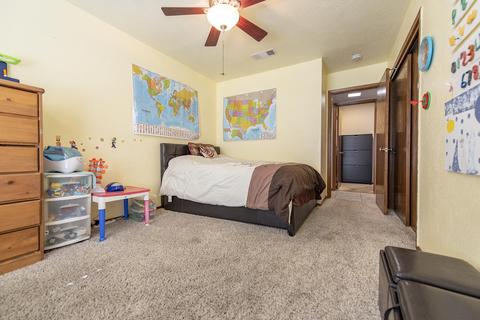 3116 E Grove Ave, Visalia, CA 93292 photo 43