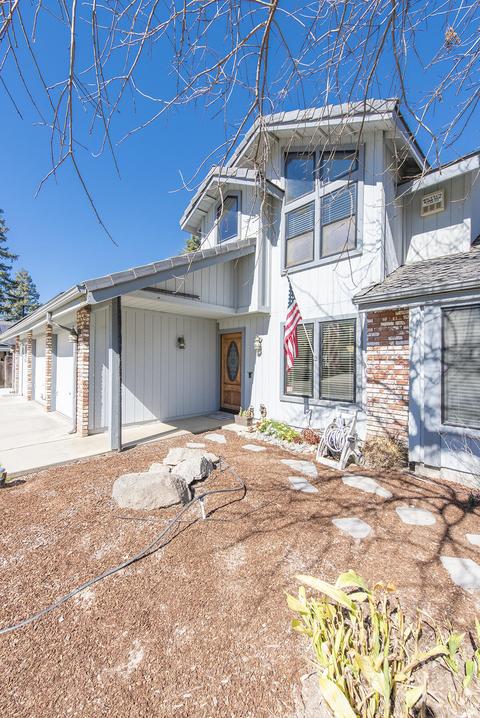3116 E Grove Ave, Visalia, CA 93292 photo 5