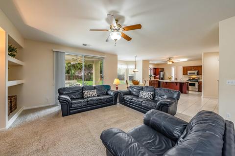 891 Greenfield Ave, Clovis, CA 93611 photo 13