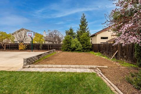 891 Greenfield Ave, Clovis, CA 93611 photo 42