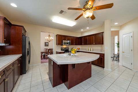 891 Greenfield Ave, Clovis, CA 93611 photo 16