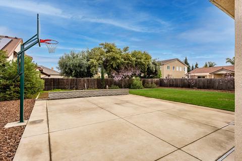 891 Greenfield Ave, Clovis, CA 93611 photo 37