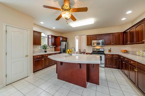 891 Greenfield Ave, Clovis, CA 93611 photo 15