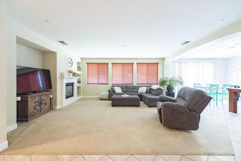 3736 E Laura Ave, Visalia, CA 93292 photo 13