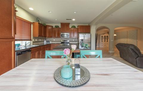 3736 E Laura Ave, Visalia, CA 93292 photo 24