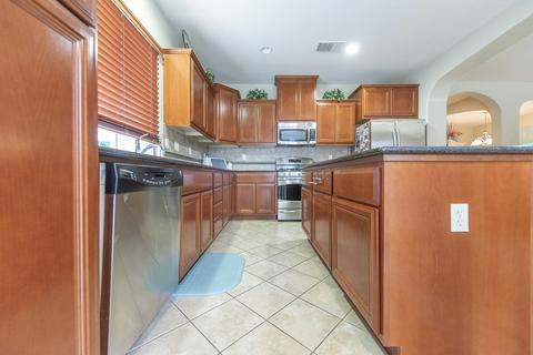 3736 E Laura Ave, Visalia, CA 93292 photo 23
