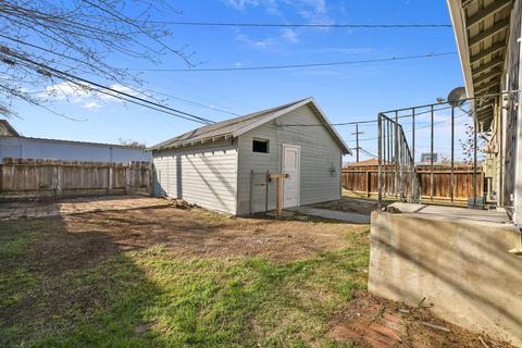 716 E Merced St, Avenal, CA 93204 photo 32